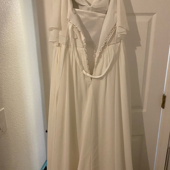 Jennilee Wedding Dress - Picture 3 of 7